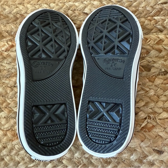 Converse All Stars Girls Little Kid Size 11 Black Low Top Sneakers - Picture 8 of 8
